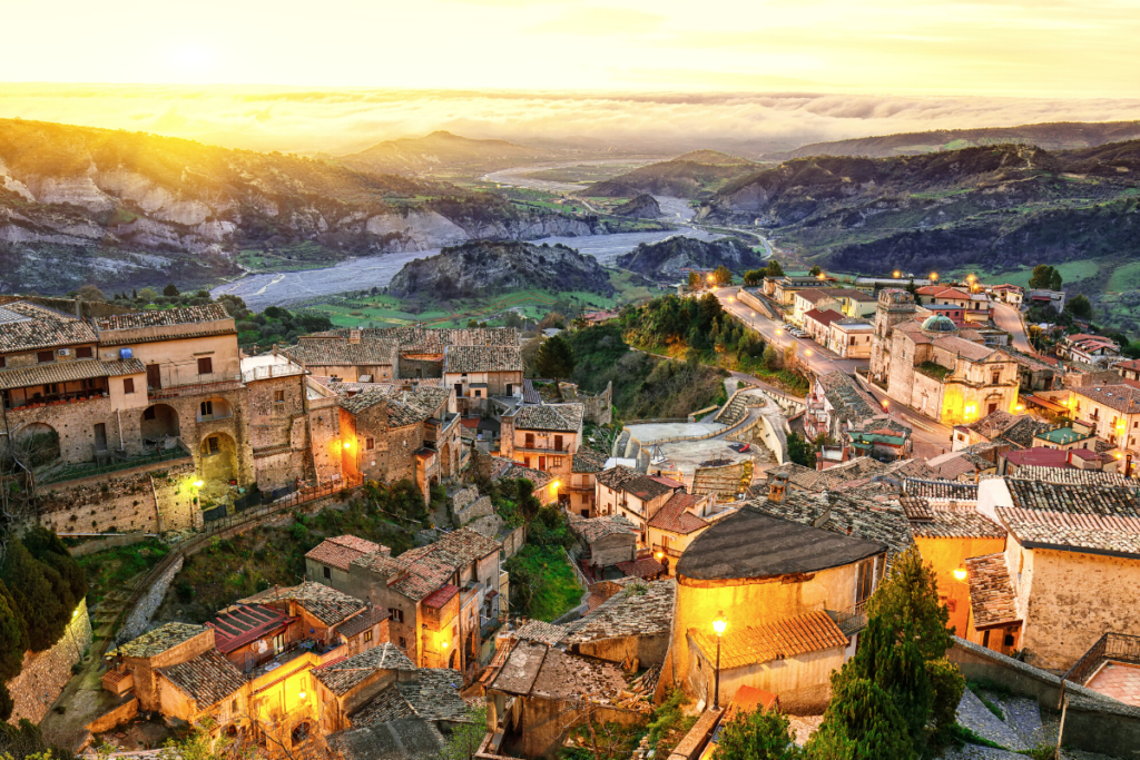 2 Weeks in Italy is just enough time to see the authenticity and difference of Southern Italy.