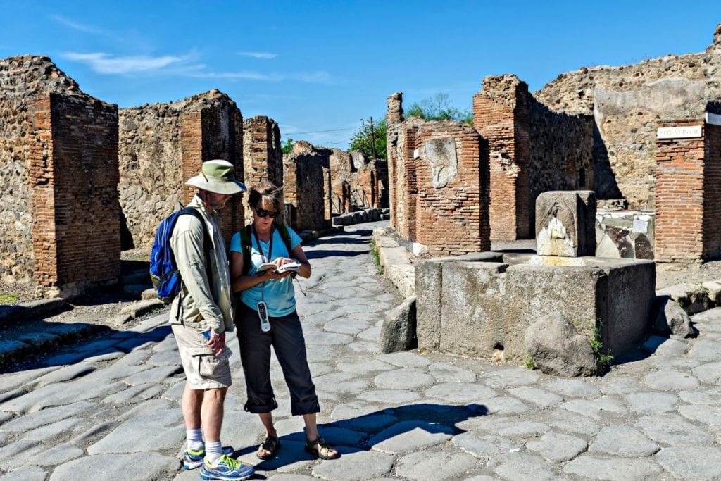 I recommend a guided tour on your day trip from Rome to Pompeii.