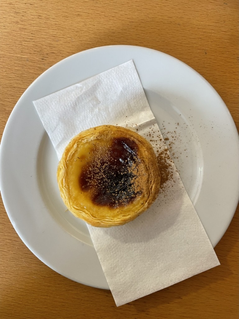 There are tons of cafes in Lagos that serve the traditional pasteis de nata. 