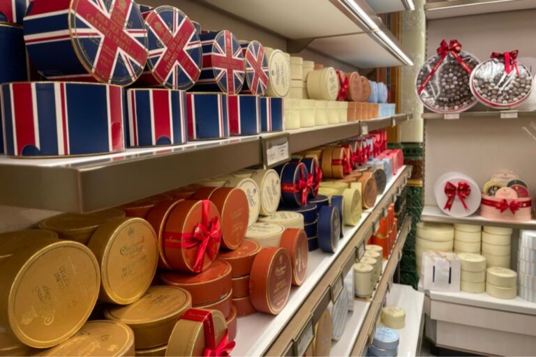 23 British Souvenirs From London & Where To Get Them - Road Trip EuroGuide