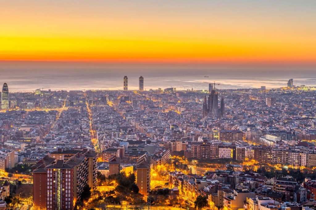 When it comes to the question of "how many days to spend in Barcelona", the answer is 3 full days.