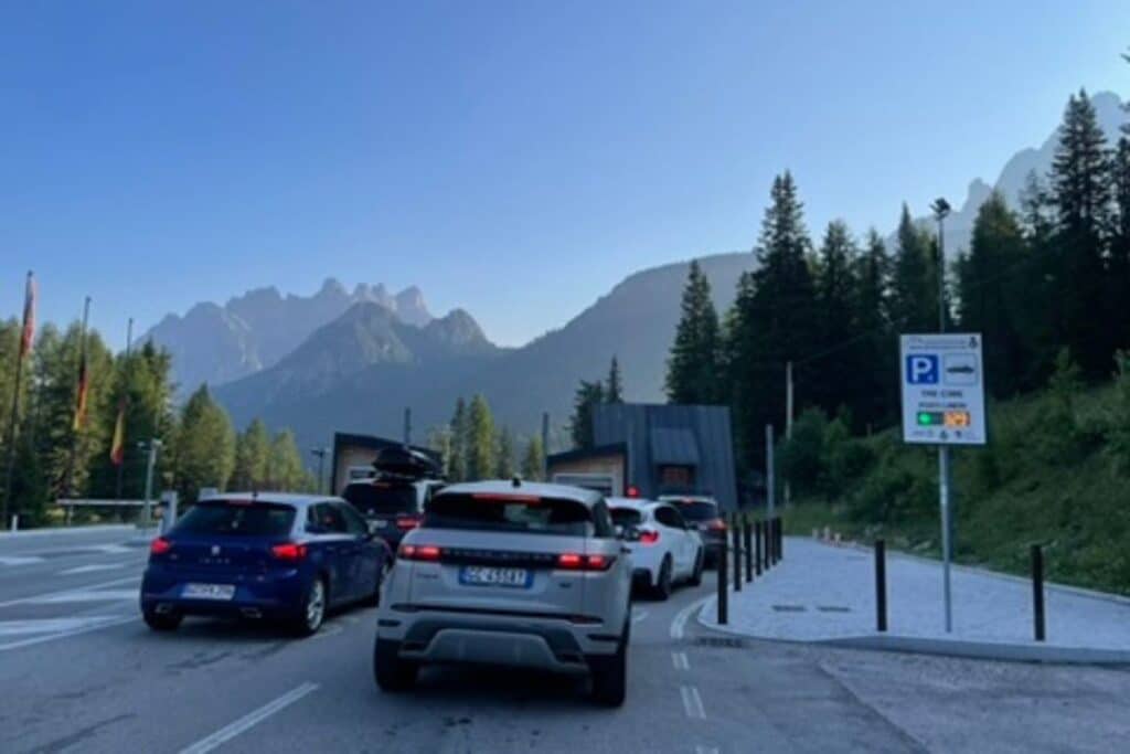 The toll road leading to Tre Cime and Cadini di Misurina.