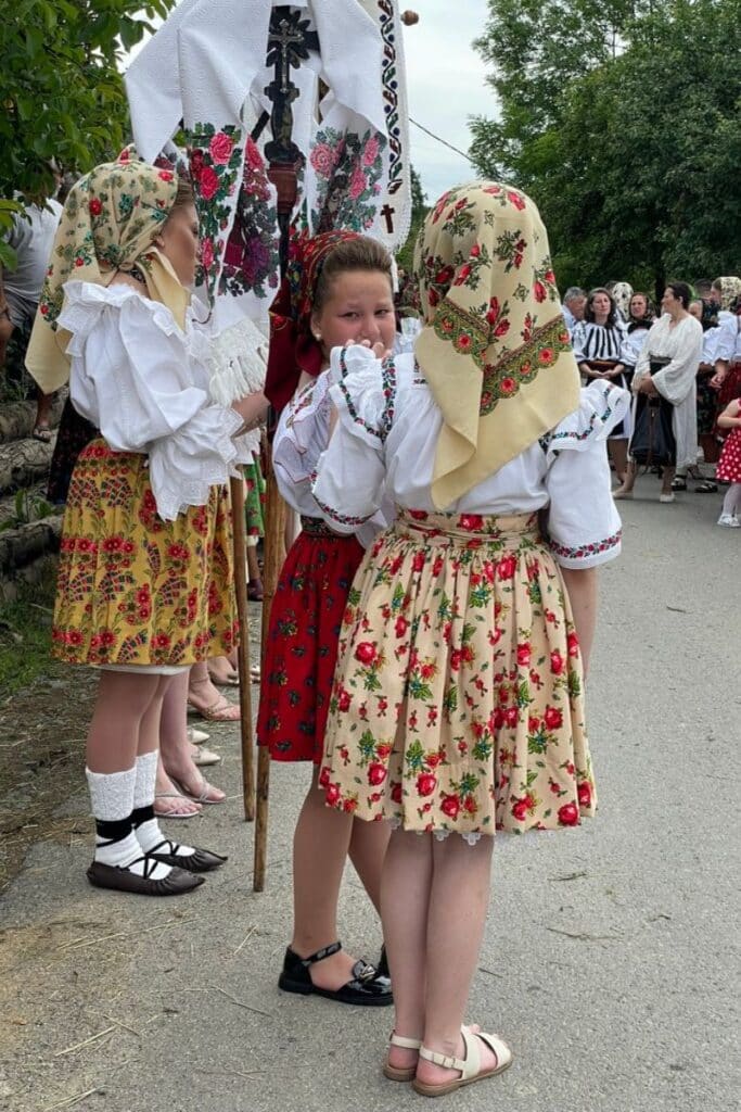 Cute little Romania road trip and the traditions of Maramureş.